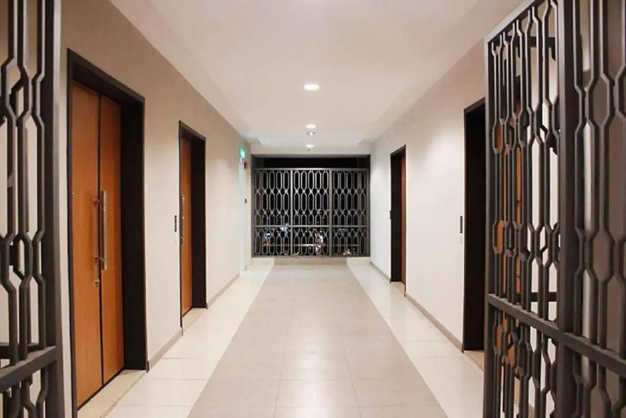 Jomstay Octagon Ipoh Suites 0*,