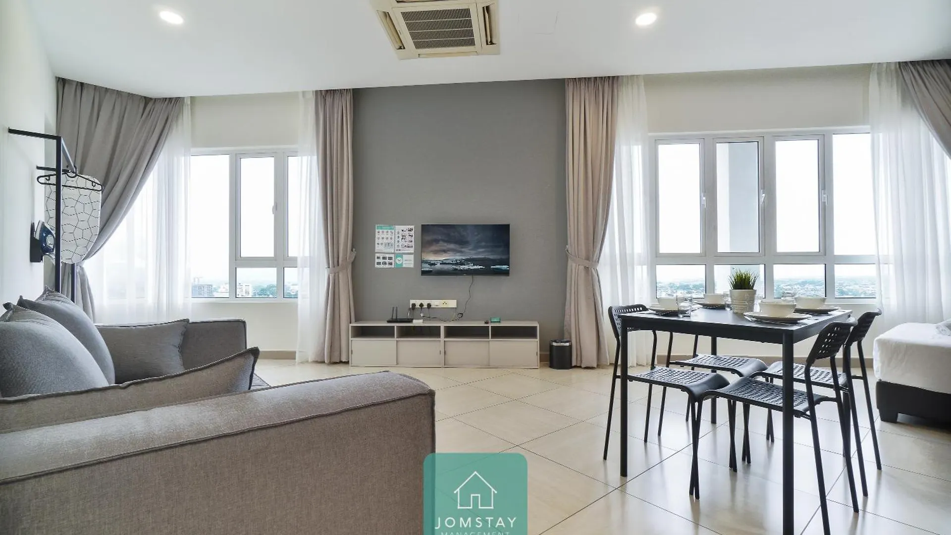 Jomstay Octagon Ipoh Suites