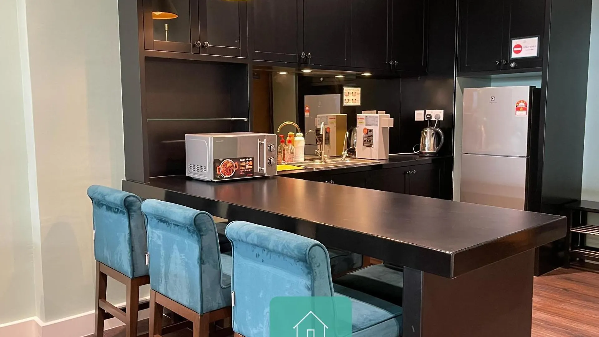 Jomstay Octagon Ipoh Suites 0*,