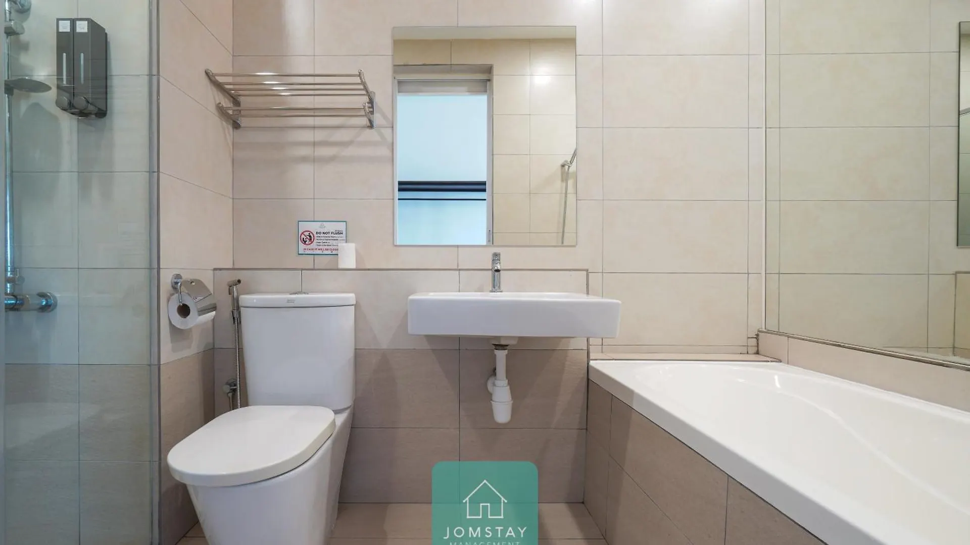 Jomstay Octagon Ipoh Suites